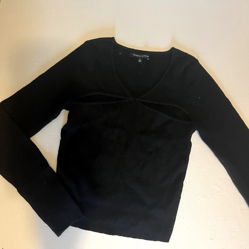 Kendall & Kylie cut out sweater